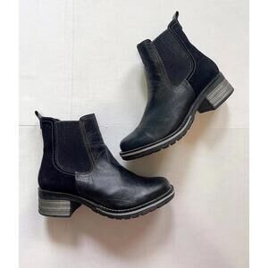 Dromedaris Women's Kourtney Boots Size 37 Size 7 Low Heel Lug Sole Black Leather